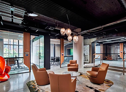 塑造一个时尚且具有奇异美感的办公室装修设计空间——Built工程公司